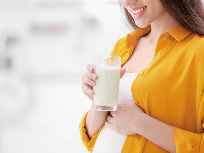 mẹ bầu nên uống bao nhiêu sữa mỗi ngày