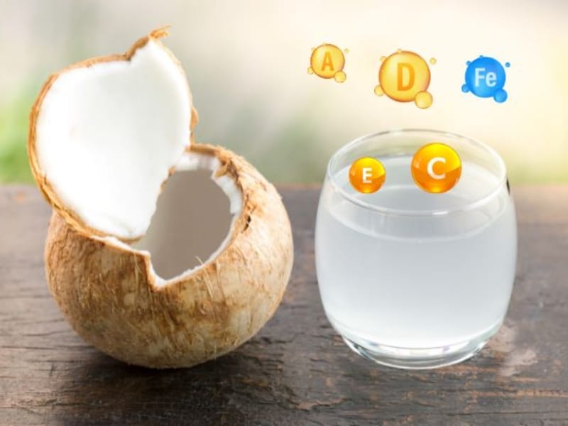 bầu uống nước dừa